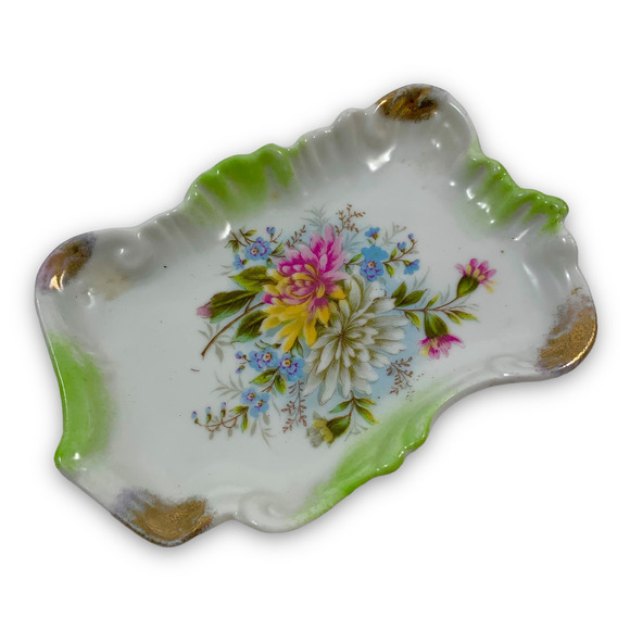 1940's Porcelain white and gold floral soap dish / jewelry tray - Picture 10 of 10